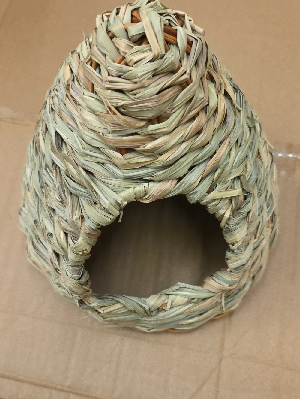 Woven Grass Hideout for Small Pets - Natural Tan-Large 8.5 X 8.5